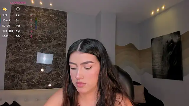 PaulinaSantos  online show from 31, 5, 2026