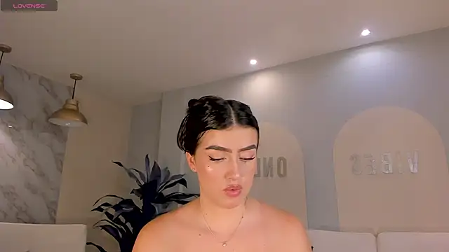 PaulinaSantos  online show from 23, 5, 2026