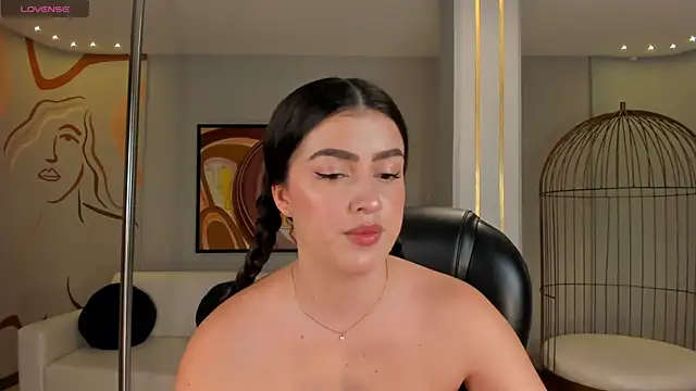 Snapshot of PaulinaSantos_ chatting on 8, 7, 2026 PaulinaSantos online show from 8, 7, 2026
