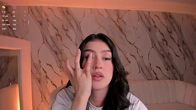 PaulinaSantos  online show from 6, 10, 2025