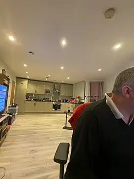 LondonTeffy online show from 2, 2, 2026