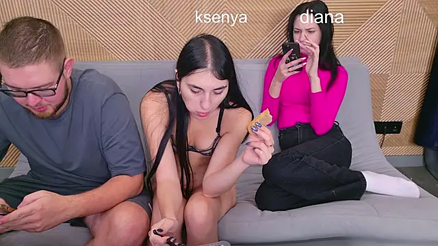 Ksenny online show from 3, 12, 2025