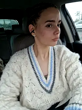 SophieCharm online show from 26, 11, 2025