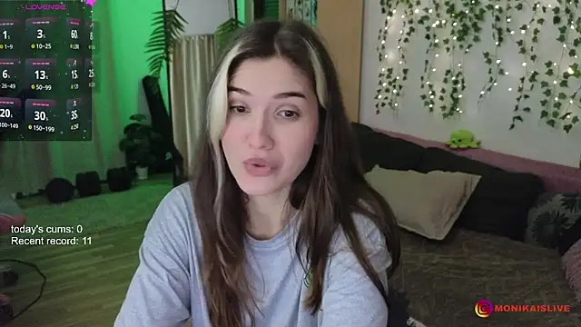 monikavenom online show from 5, 10, 2025