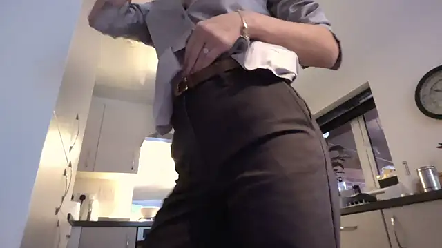 SweetMonicaUK online show from 27, 11, 2025