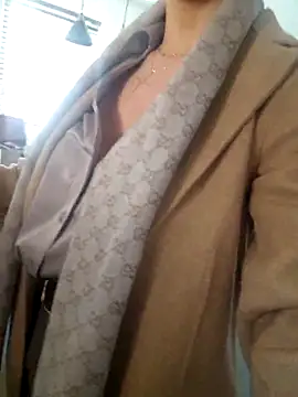 SweetMonicaUK online show from 18, 3, 2025