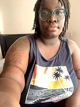 Snapshot of Toomuch_Squirt chatting on 30, 11, 2025 Toomuch Squirt online show from 30, 11, 2025