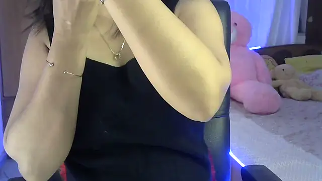 Black cat cutie online show from 15, 9, 2025