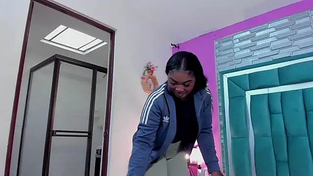 LORENSCOLLINS online show from 8, 11, 2025