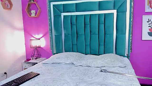 LORENSCOLLINS online show from 26, 2, 2026