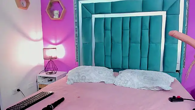 LORENSCOLLINS online show from 17, 10, 2025