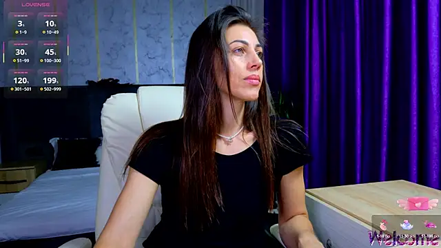 Snapshot of -KASANDRA- chatting on 12, 11, 2025 -KASANDRA- online show from 12, 11, 2025