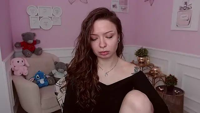 LucySkilar online show from 22, 3, 2026