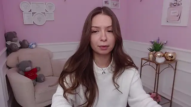 LucySkilar online show from 7, 11, 2025