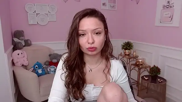 LucySkilar online show from 13, 3, 2026