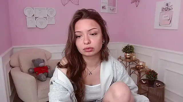 LucySkilar online show from 8, 5, 2026