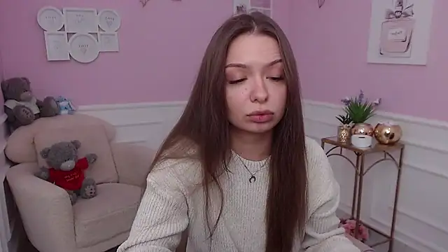 LucySkilar online show from 2, 11, 2025