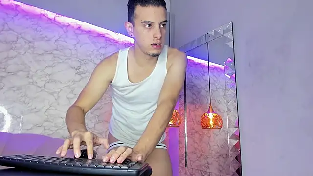 Maximo   online show from 4, 10, 2025