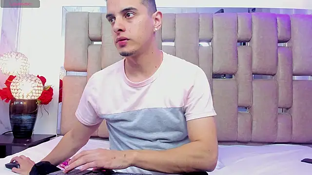 Maximo   online show from 9, 9, 2025