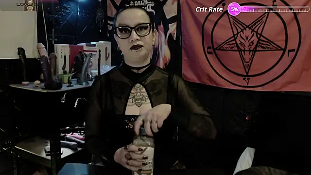 Evil Queen 666 online show from 8, 5, 2026
