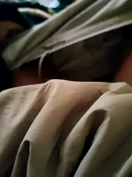 Snapshot of Brown_Munda047 chatting on 16, 12, 2025 Brown Munda047 online show from 16, 12, 2025