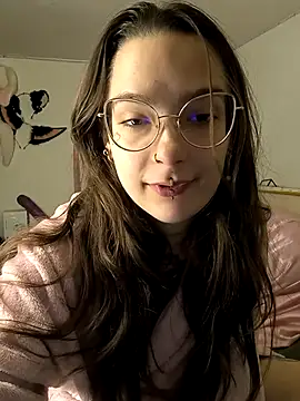 Snapshot of mamiedonuts chatting on 21, 9, 2025 mamiedonuts online show from 21, 9, 2025