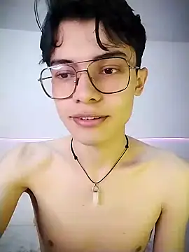 Dmitri Aksnes online show from 1, 12, 2025