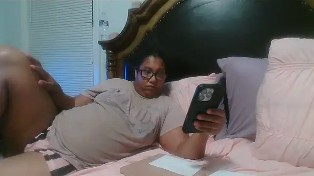 ebonyred online show from 13, 5, 2026