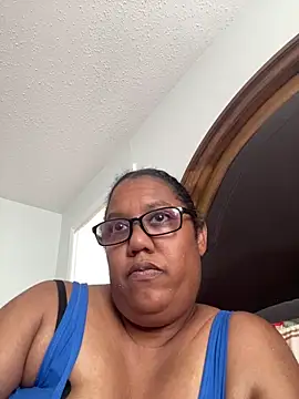 Snapshot of ebonyred chatting on 11, 6, 2026 ebonyred online show from 11, 6, 2026
