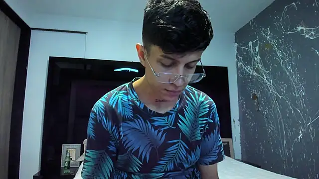 AgarEvans online show from 4, 1, 2025