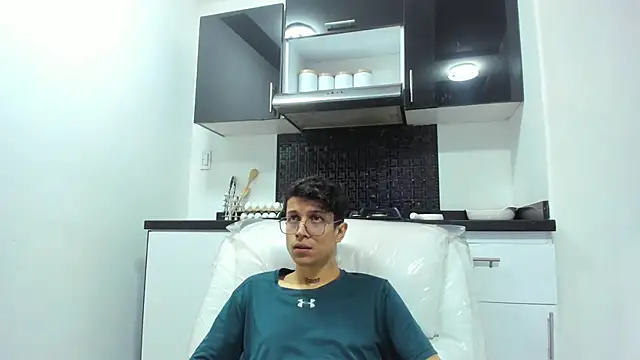 AgarEvans online show from 9, 12, 2024