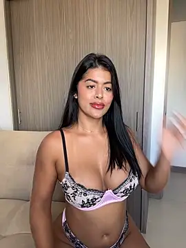 MelissaWaltton online show from 8, 11, 2025