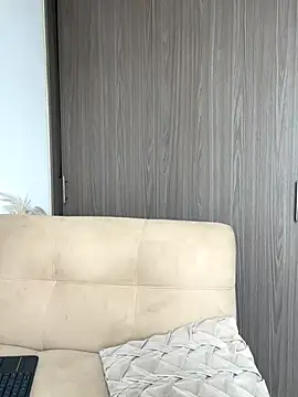 MelissaWaltton online show from 28, 11, 2025