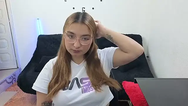  sweetcarla online show from 13, 5, 2026