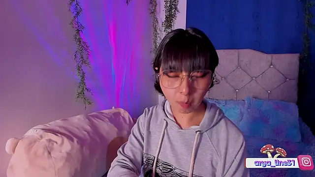 arysUwU online show from 22, 3, 2025