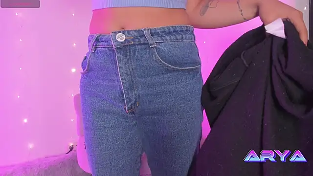 arysUwU online show from 8, 4, 2026