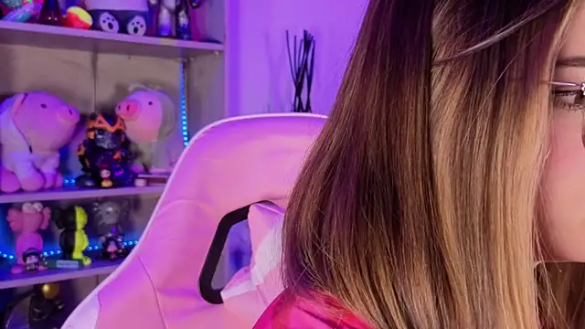 EmilyMiller  online show from 10, 2, 2026