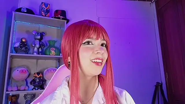 EmilyMiller  online show from 12, 9, 2025