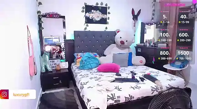 Pocahontaslovex online show from 26, 1, 2025