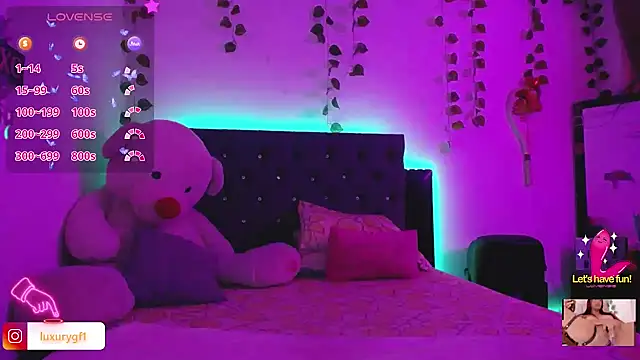 Pocahontaslovex online show from 24, 10, 2025