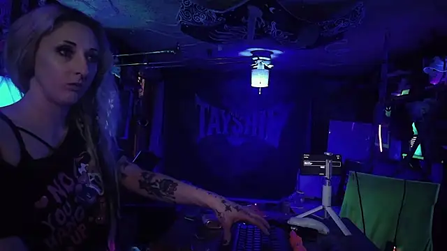 tayshie online show from 2, 5, 2026