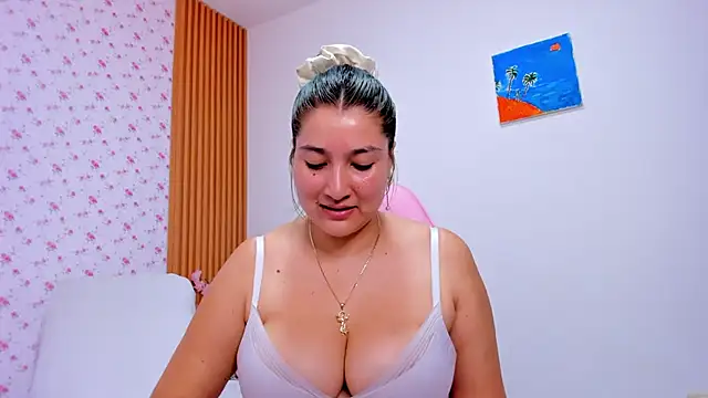 Soyqueen online show from 15, 4, 2026