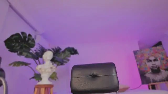 Taylor  foxxx online show from 3, 3, 2025