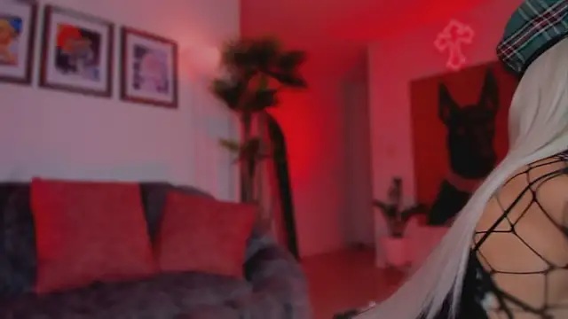 Taylor  foxxx online show from 25, 2, 2026