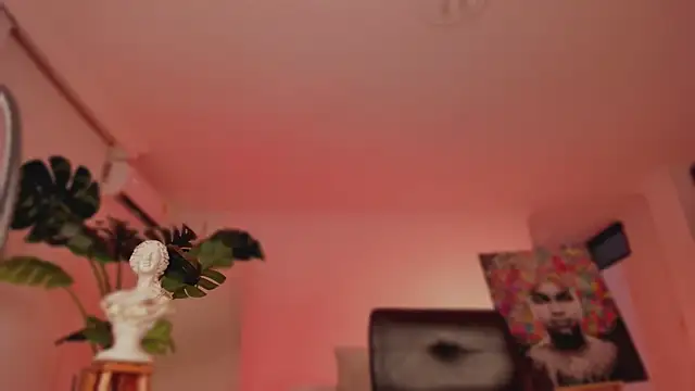 Taylor  foxxx online show from 20, 3, 2025