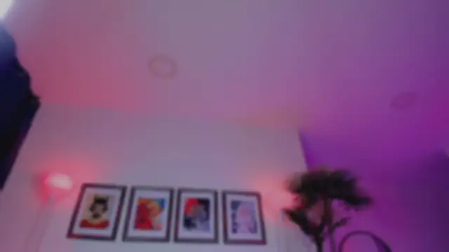 Taylor  foxxx online show from 10, 9, 2025