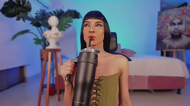 Taylor  foxxx online show from 18, 2, 2025