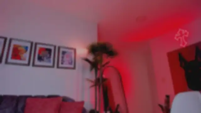 Taylor  foxxx online show from 17, 10, 2025