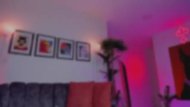 Taylor  foxxx online show from 18, 11, 2025