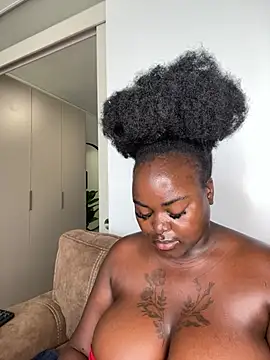 Honeycoco0211 online show from 27, 3, 2026